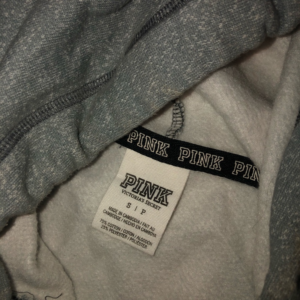 🆚💞 Victoria’s Secrets Pink hoodie - Picture 3 of 3